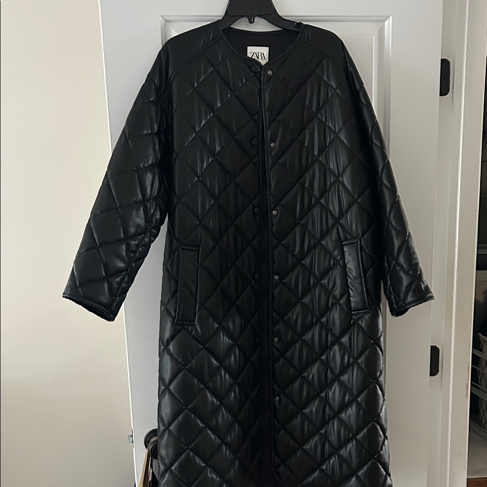 Zara Women's Black Quilted Puffer Coat